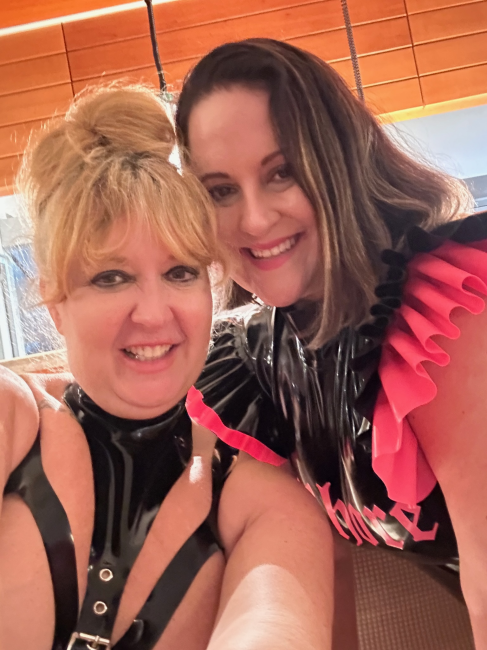 Plunge Fetish Gallery